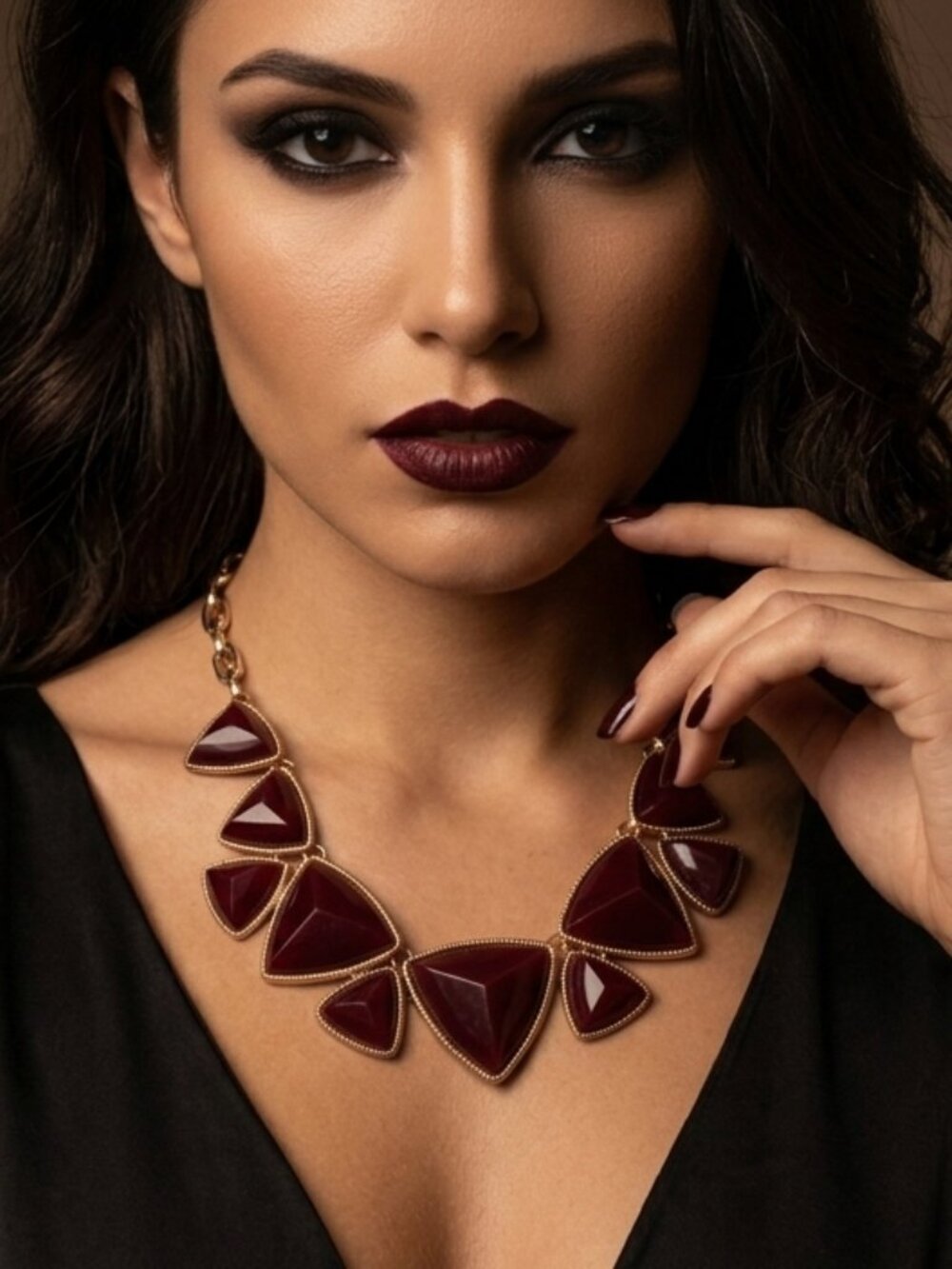 Burgundy Red & Gold Geometric Triangular Choker Necklace - Picture 3 of 5